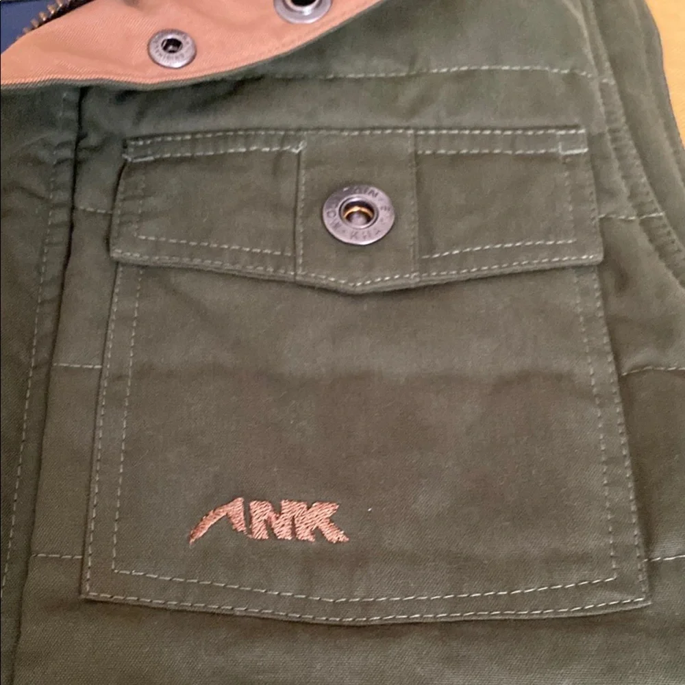 Mountain khakis Jackson hole Wyoming Green Swagger Vest - Picture 4 of 13